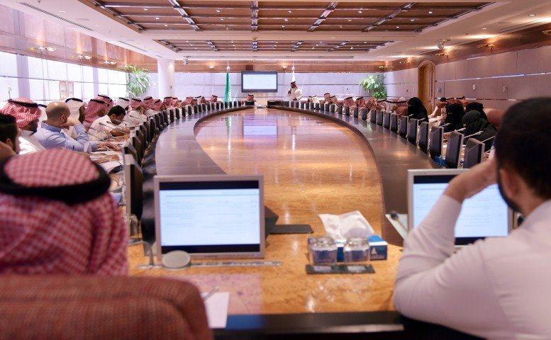 هيئة المنشآت الصغيرة والمتوسطة تستعرض 6 ركائز لتطوير قطاع البيع بالتجزئة