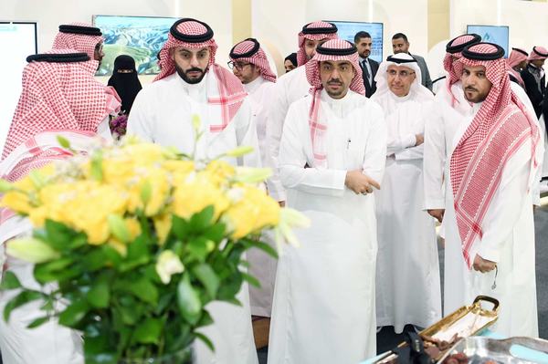 شباب أعمال سعوديين ومصريين يقدمون مشروعات رائدة في التقنية والصناعة والخدمات