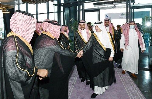 سمو أمير المنطقة الشرقية يدشّن معرض "صنعتي2023"