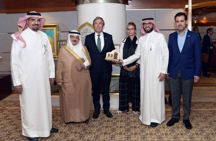 وفد هولندي يبحث الاستثمار في قطاع الطاقة بغرفة الشرقية