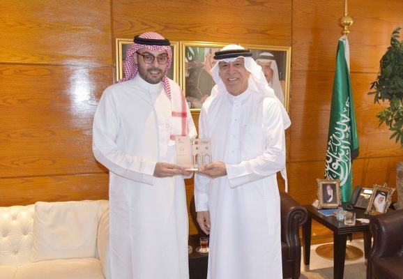 البوعلي يبحث اوجه التعاون مع غرفة تجارة وصناعة البحرين