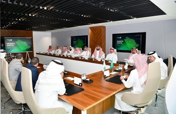 لجنة الاتصالات وتقنية المعلومات بغرفة الشرقية تلتقي مسؤولين أرامكو الرقمية