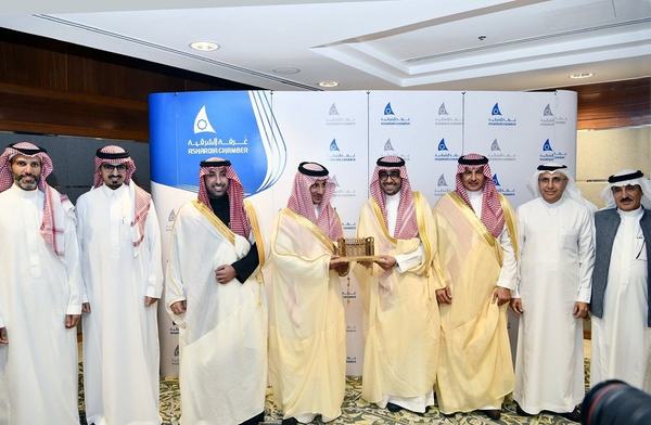 وزير السياحة يلتقي قطاع الأعمال والمستثمرين بغرفة الشرقية