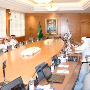 غرفة الشرقية وأكاديمية المياه تبحثان سبل التعاون لدعم قطاع الأعمال