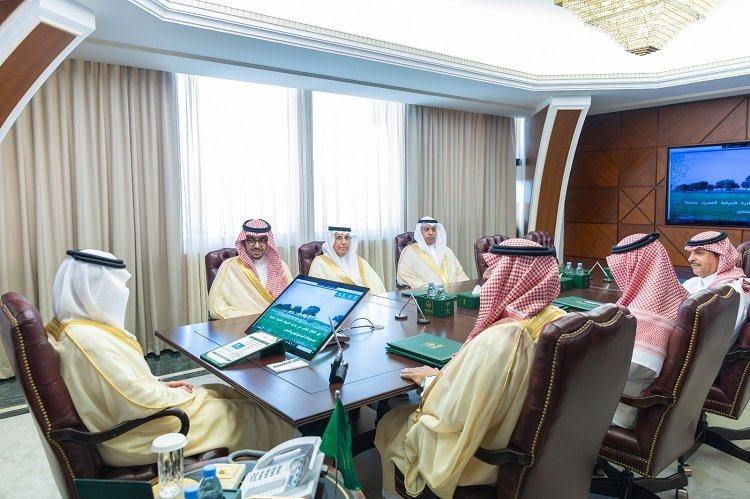 سمو أمير المنطقة الشرقية يشهد توقيع مذكرة تفاهم بين غرفة الشرقية وفرع المركز الوطني لتنمية الغطاء النباتي