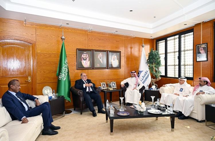 «المجدوعي» يستقبل رئيس الشعبة القنصلية المصرية لبحث ملفات الشراكة الاقتصادية