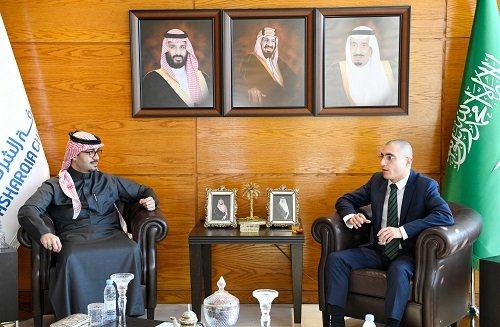 وفد فرنسي يستعرض الاستثمار في المدن الذكية والطاقة الخضراء بغرفة الشرقية