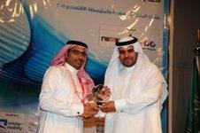تفاعل كبير واشادات بثقافة المشاركين الشباب