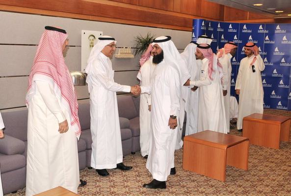 موظفو غرفة الشرقية يبدؤون دوامهم بلقاء معايدة