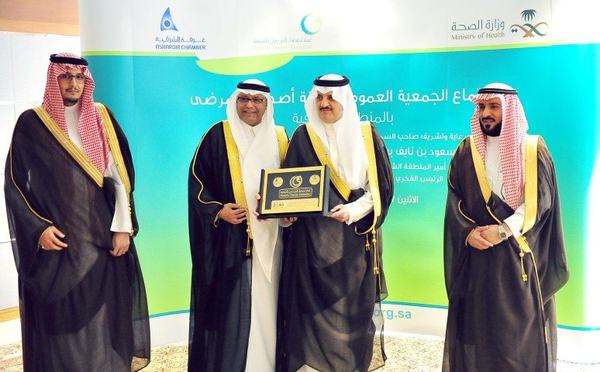 أمير الشرقية : لجنة أصدقاء المرضى نموذج مُشرف للمنطقة الشرقية والمملكة