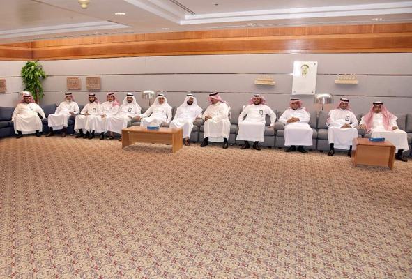 حفل معايدة في غرفة الشرقية