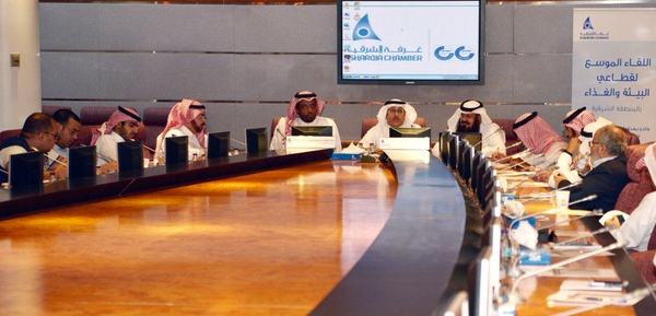 لقاء قطاع البيئة والغذاء الموسع يبحث الحد من التلوث البيئي في المنطقة