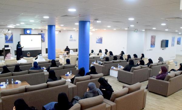 غرفة الشرقية تستعرض فرص الاستثمار الناجح في قطاع الأزياء