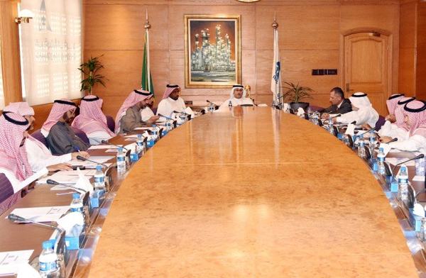 لجنة البيئة والغذاء تستعرض برامجها خلال الربع الثاني من العام