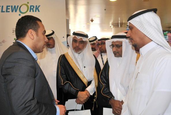 ملتقى العمل عن بعد: توجه للوصول إلى 140 ألف عامل وعاملة عن بعد بحلول عام 2020