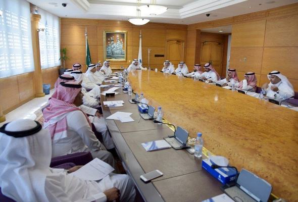 اللجنة العقارية تؤكد التواصل مع الجهات ذات العلاقة لتذليل التحديات