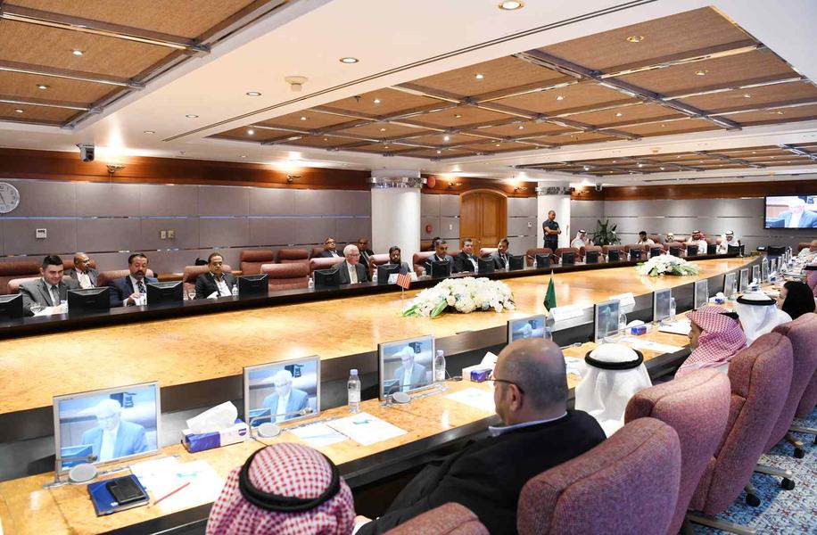 وفد تجاري امريكي يبحث الفرص الاستثمارية في معالجة المياه وخدمات منشآت الطاقة بغرفة الشرقية