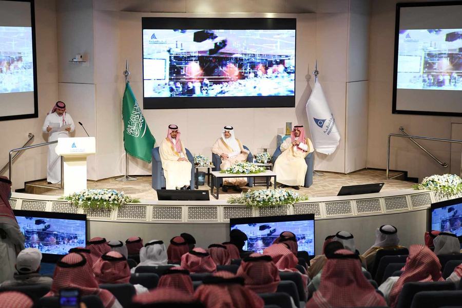 أمير الشرقية يرعى افتتاح ملتقى المنشآت الصغيرة والمتوسطة بغرفة الشرقية
