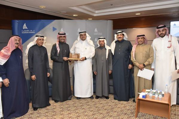الدكتور السقاف: توسعة مجالات البحث العلمي لتطوير تنوع الاقتصاد المحلي
