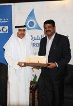 وزير النفط والغاز الهندي يبحث تعزيز التعاون في قطاع الطاقة